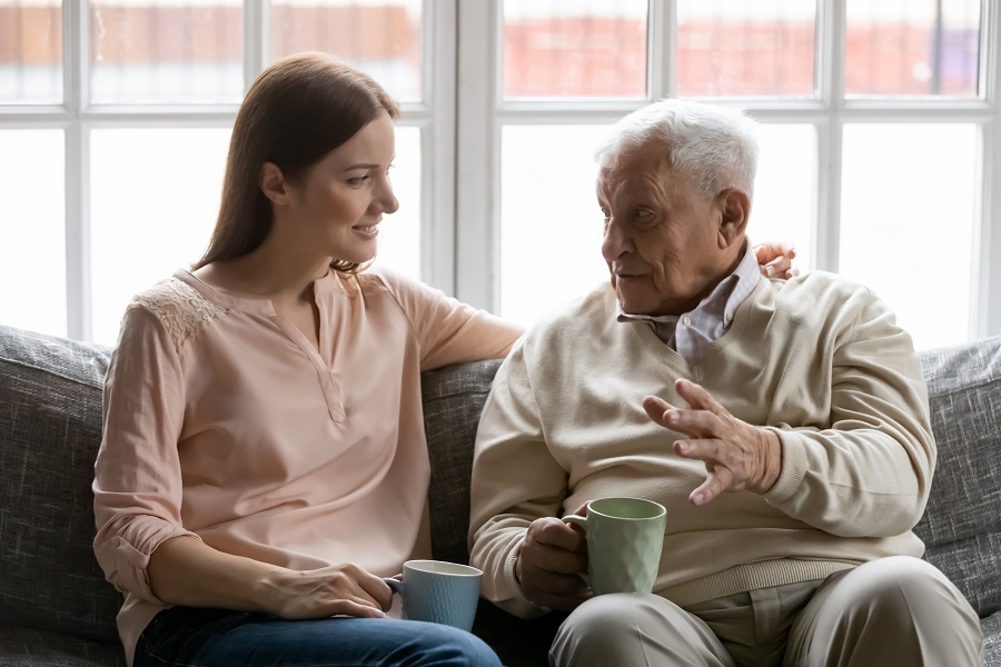 5 Signs Your Aging Parent Needs Help