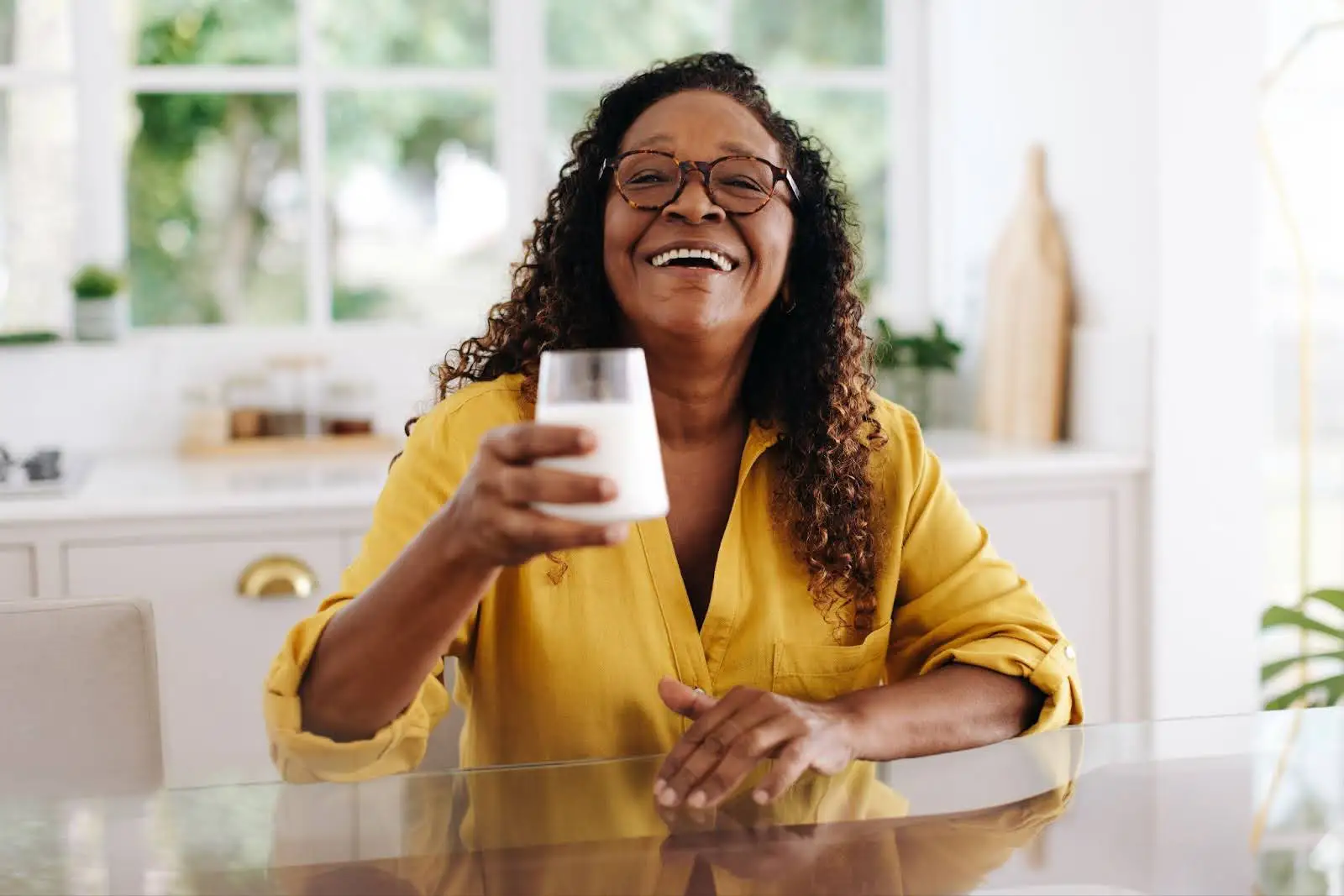 BWILDE-March-Blog-Featured-Image Senior woman drinking a glass of milk